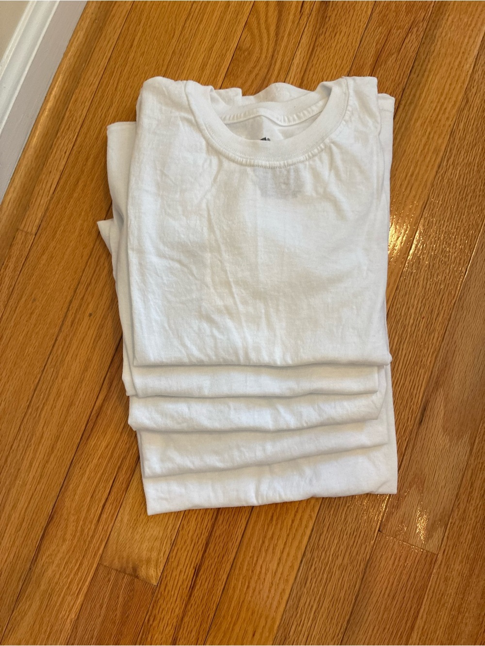Hanes Classic White Boys Crew Neck T-Shirt Size L